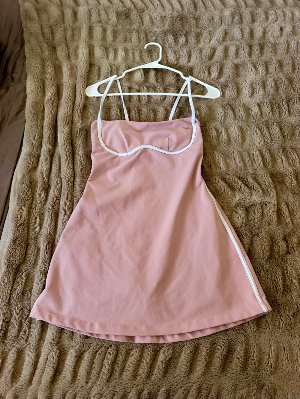 ALO Yoga Airbrush Streamlined Dress